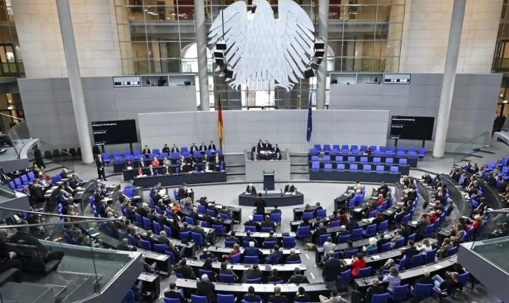 Partai AfD Unggul Delapan Poin atas CDU/CSU dalam Jajak Pendapat Terbaru di Jerman
