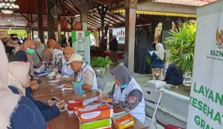 Rumah Sehat Baznas Berikan Layanan Kesehatan Gratis bagi Warga Brebes