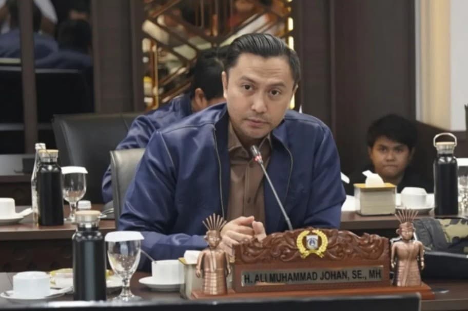 Partai Demokrat Jakarta Gelar Aksi Bersih Pesisir dan Tanam Mangrove Sambut HUT Ke-25 serta Siapkan Piala AHY 2026