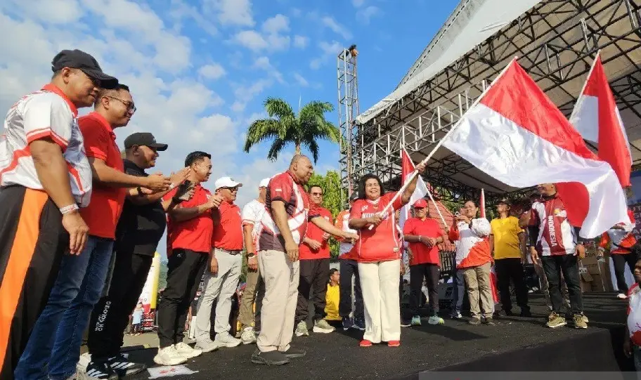 Pemprov Papua Membagikan 2.000 Bendera Merah Putih untuk Menyemarakkan HUT Ke-81 Kemerdekaan RI