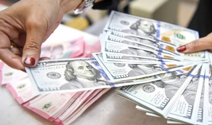 Rupiah Menguat 87 Poin dan Berakhir di Rp17.810 per Dolar AS