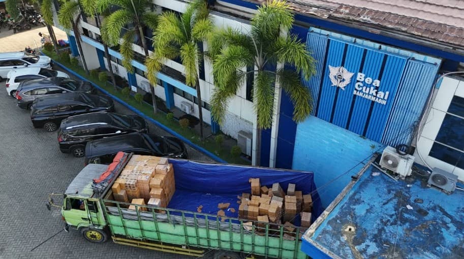 Bea Cukai Banjarmasin Bersama TNI-Polri Gagalkan Peredaran 8,9 Juta Batang Rokok Ilegal