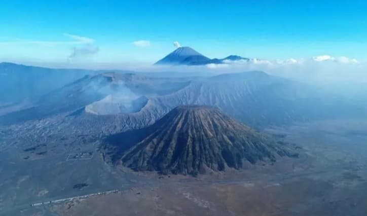 TNBTS Kembali Membuka Wisata Gunung Bromo Usai Karhutla Berhasil Dipadamkan