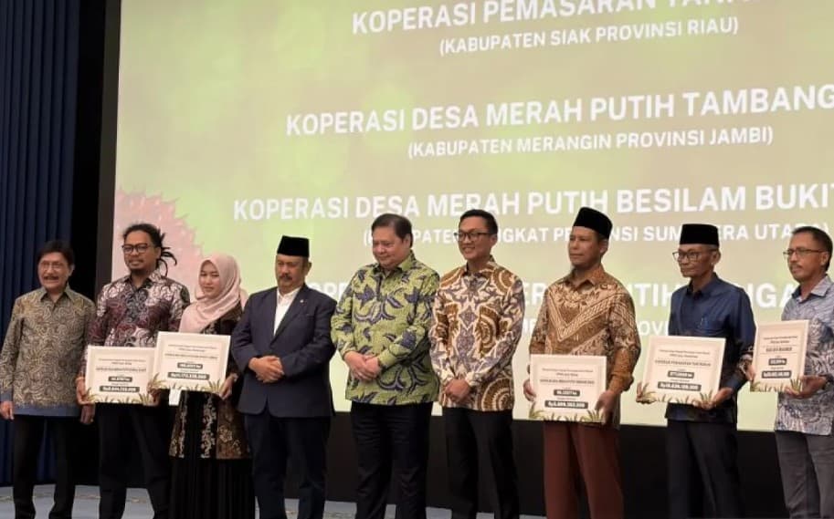 Airlangga Sebut Peremajaan Sawit Rakyat Makin Penting untuk Menopang Kebutuhan Biodiesel B50