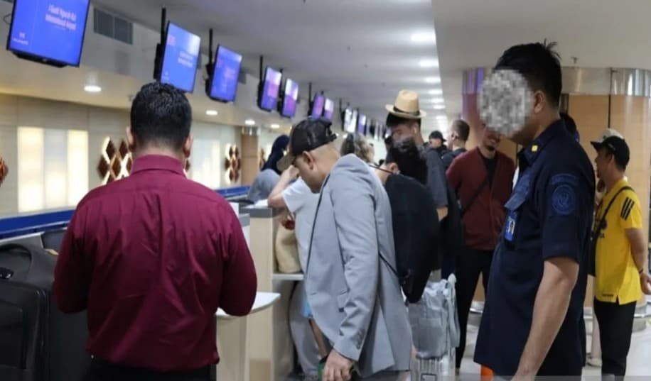 Imigrasi Denpasar Deportasi WNA Pakistan yang Diduga Berkedok Investor Bodong