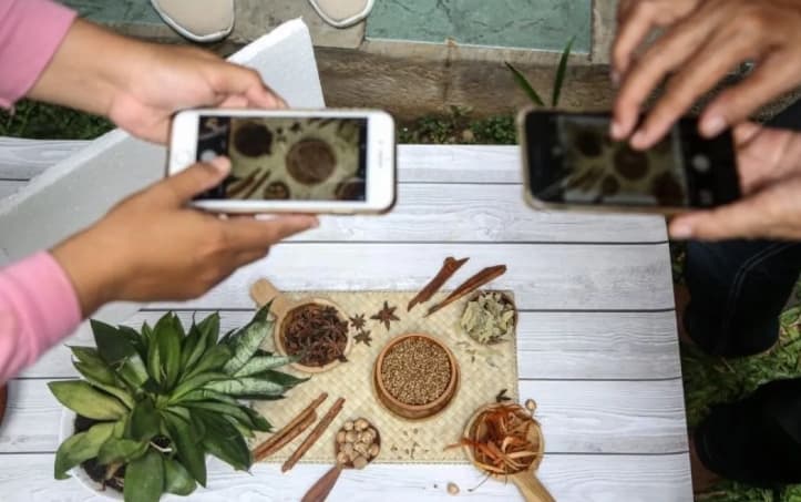 Penelitian Menemukan Kebiasaan Mengambil Screenshot Dapat Mengganggu Kemampuan Mengingat