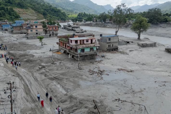 Banjir Bandang Dahsyat Menerjang Nepal, 359 Orang Ditemukan Tewas dan 910 Masih Hilang