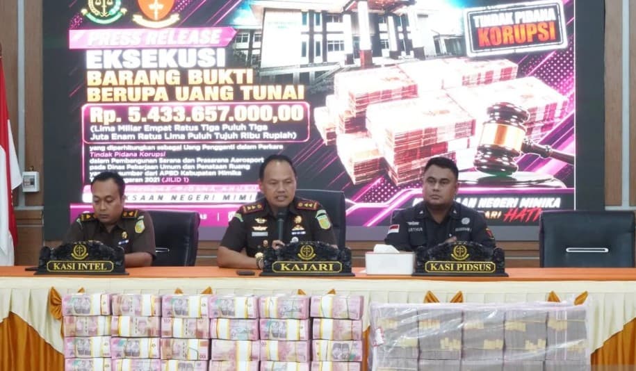 Kejari Mimika Eksekusi Rp5,43 Miliar dari Perkara Korupsi Proyek Aerosport