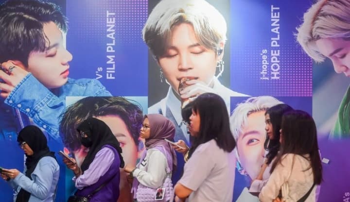 BTS Pecahkan Rekor Konser di Los Angeles, Apple Siapkan Fitur Fotografi Baru iOS 27