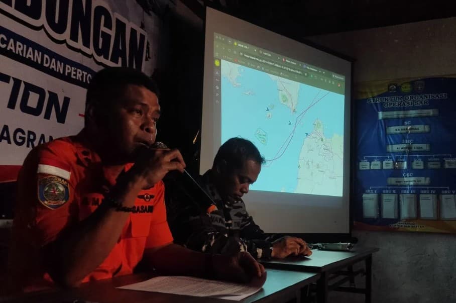 Tim SAR Menemukan Empat Benda saat Mencari Delapan Orang yang Hilang di Selat Sunda