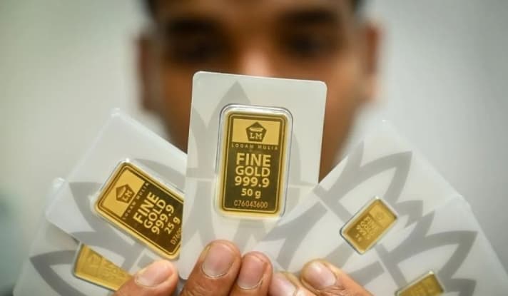 Harga Emas Antam Turun Rp10.000 Menjadi Rp2,592 Juta per Gram, Buyback Ikut Melemah