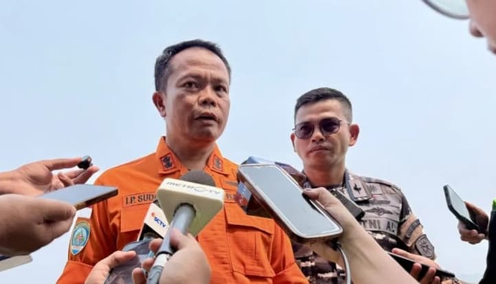 KRI Canopus Sisir Sektor Lima untuk Cari 129 Korban KM Virgo Transport 8 hingga Bawah Laut