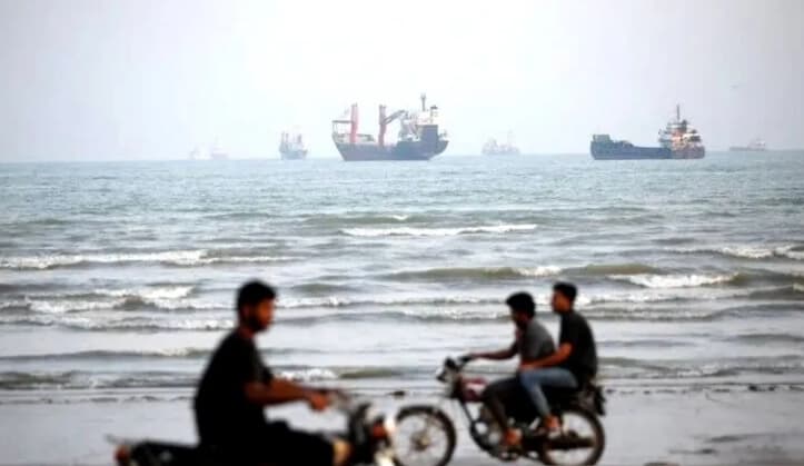 Iran Tegaskan Selat Hormuz Tetap Ditutup Selama Trump dan Netanyahu Berkuasa