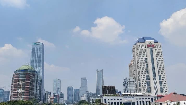 BMKG Prediksi Hujan Ringan Mengguyur Sejumlah Wilayah Jakarta Jumat Ini