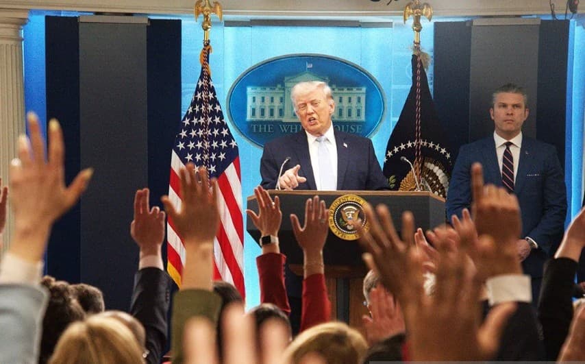 CNN, MSNOW, dan Politico Gugat Pemerintahan Trump Usai Akses Peliputan Gedung Putih Dicabut