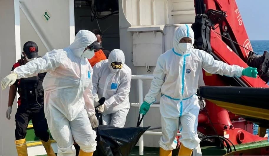 Tim Penyelam Temukan Tiga Jasad di Bangkai KM Virgo Transport 8, Korban Meninggal Jadi 74 Orang