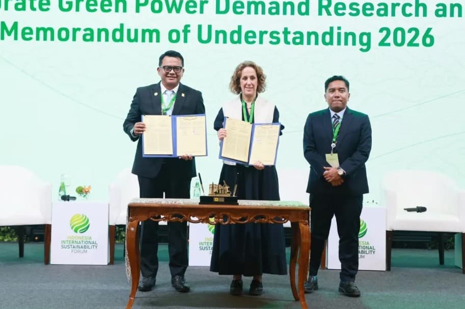 PLN Gandeng The Climate Group Kembangkan Energi Hijau untuk Tarik Investasi ke Indonesia