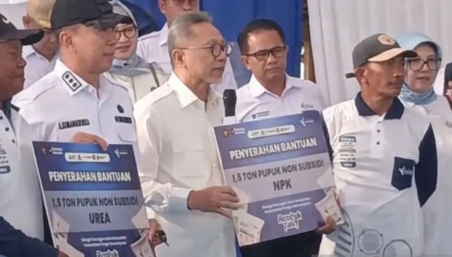 Zulhas Jamin Distribusi Pupuk ke Petani Lebih Mudah, Harga Gabah Ditetapkan Rp6.500 per Kilogram