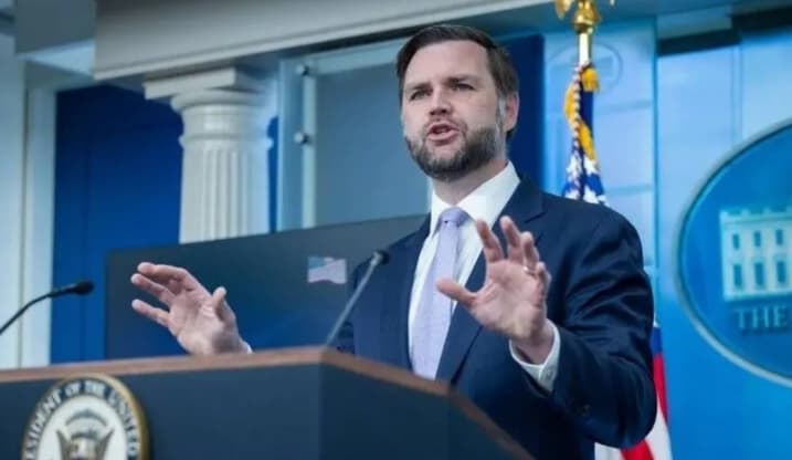 Pemerintah AS Tangguhkan Pengajuan Status Penduduk Tetap bagi Karyawan Microsoft, JD Vance Desak Perusahaan Prioritaskan Peke