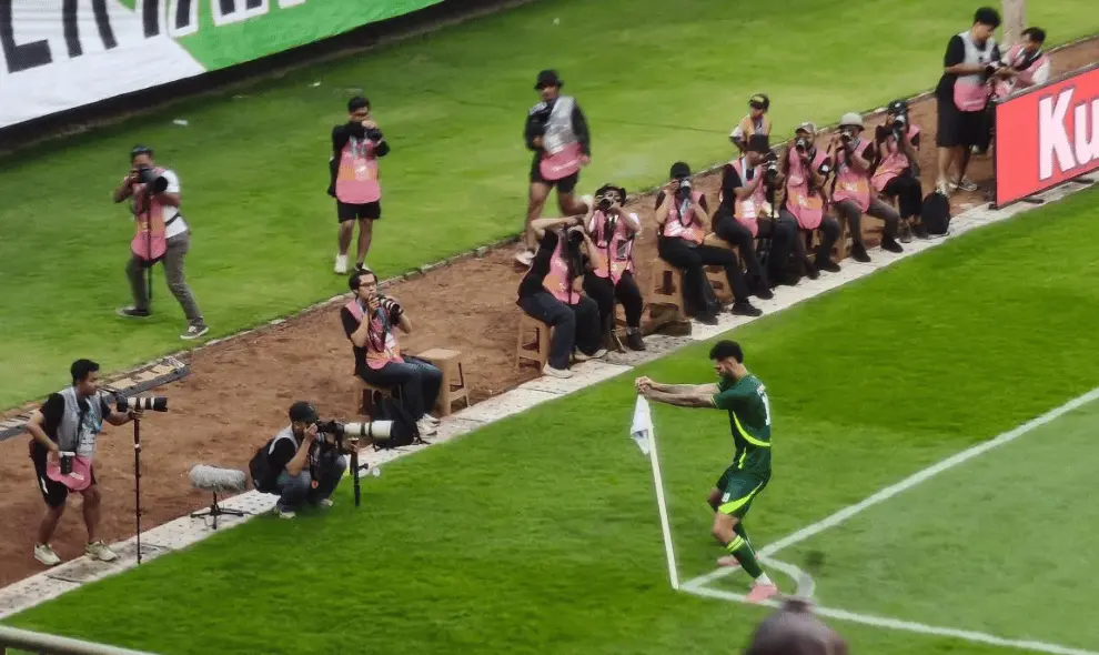 Hiromu Tanaka Cetak Dua Gol, PSS Sleman Hajar PSM Makassar 3-0 di Stadion Maguwoharjo