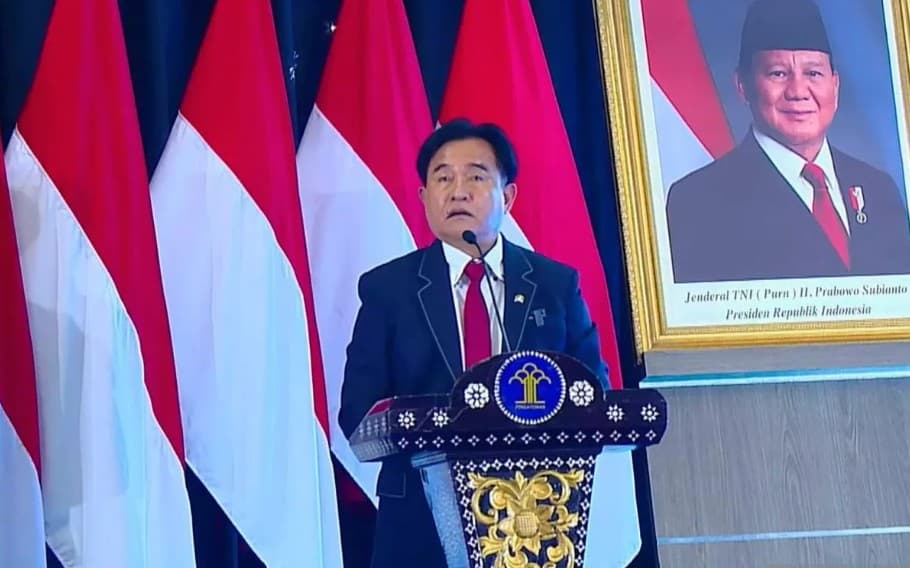 Yusril Sentil Kementerian yang Sibuk Bikin Aturan Tak Kunjung Selesai, Ingatkan Investor Bisa Lari ke Vietnam