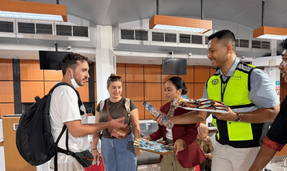 Kabut Asap Karhutla Lumpuhkan Penerbangan di Bandara Pattimura Ambon, Seluruh Jadwal Dibatalkan