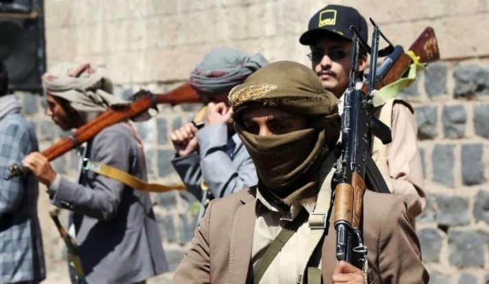 Houthi Serang Bandara Internasional Riyan Yaman dengan Tiga Drone, Landasan Pacu dan Fasilitas Listrik Rusak