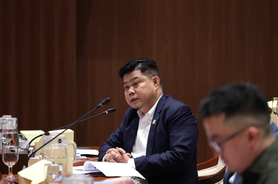 Rudal Dilaporkan Jatuh Dekat Makkah, DPR Desak Indonesia Dorong Gencatan Senjata Houthi dan Arab Saudi