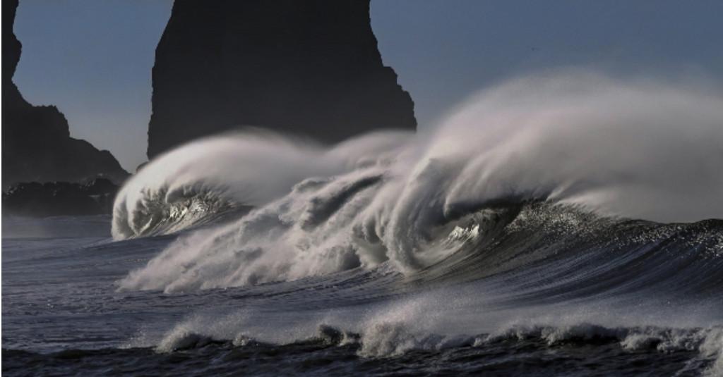 Super Blood Moon, BMKG Minta Waspadai Potensi Banjir Rob dan Gelombang Tinggi