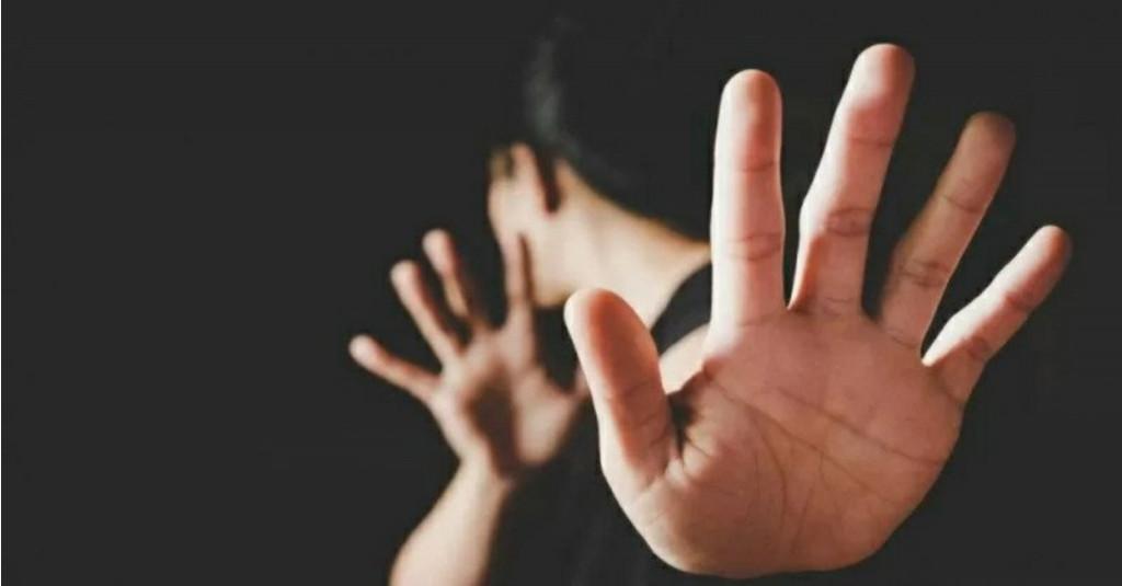 Pria Bejat Ini Cabuli Putri Kandung, Sebelumnya Terlebih Dahulu Memperlihatkan Video Porno