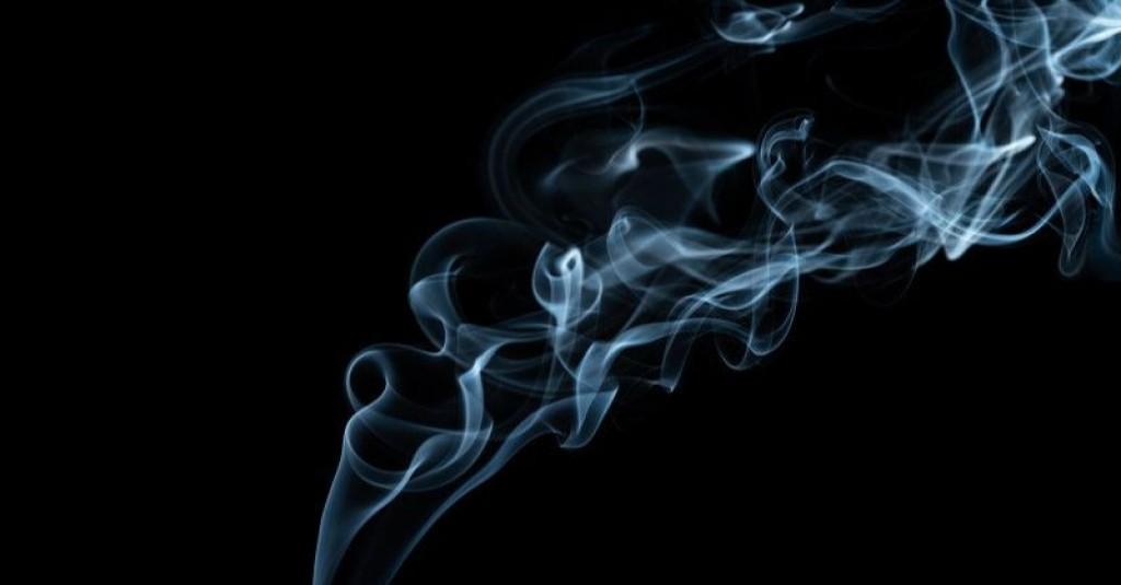 Turunkan Angka Perokok, Inggris Minta Warganya Beralih ke Rokok Elektrik atau Tembakau yang Dipanaskan