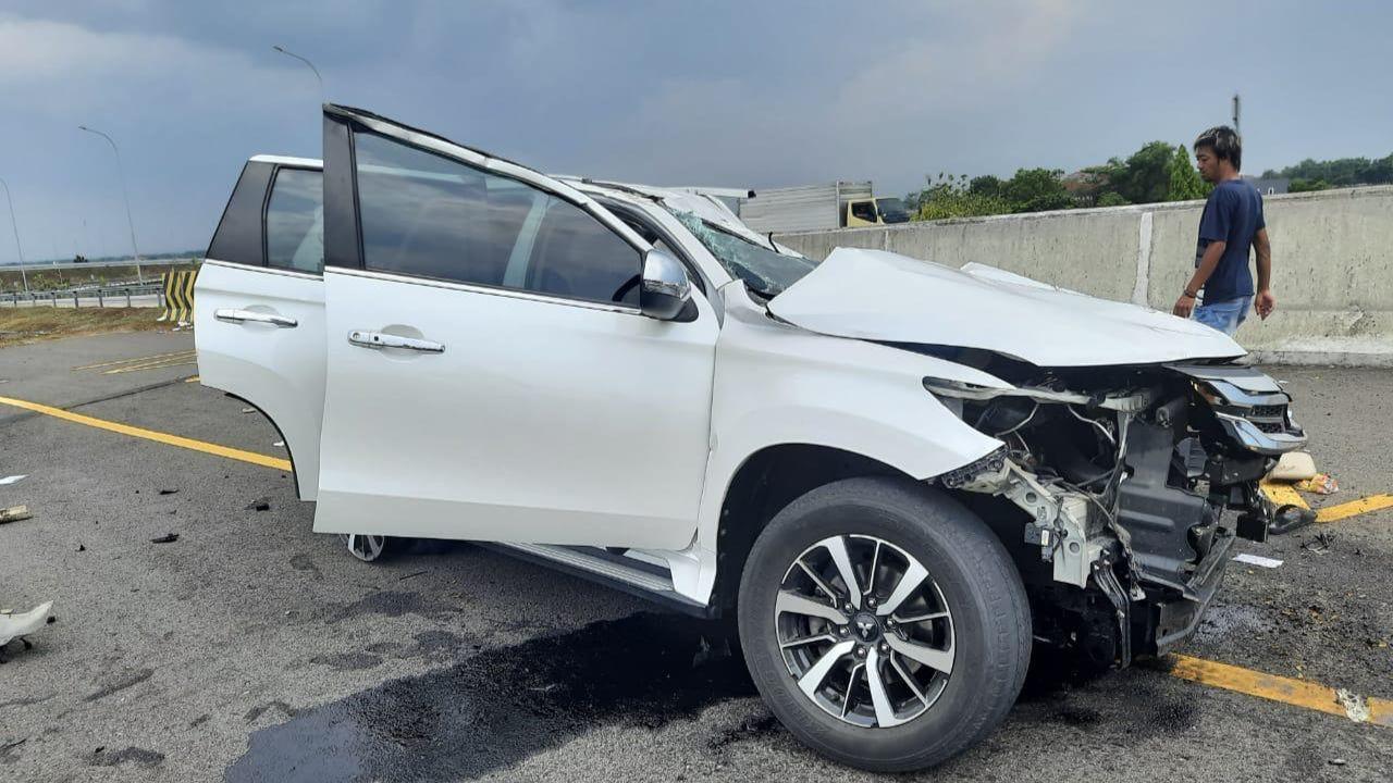 BREAKING NEWS! Vanessa Angel Dikabarkan Meninggal Dunia dalam Kecelakaan Mobil di Jalan Tol