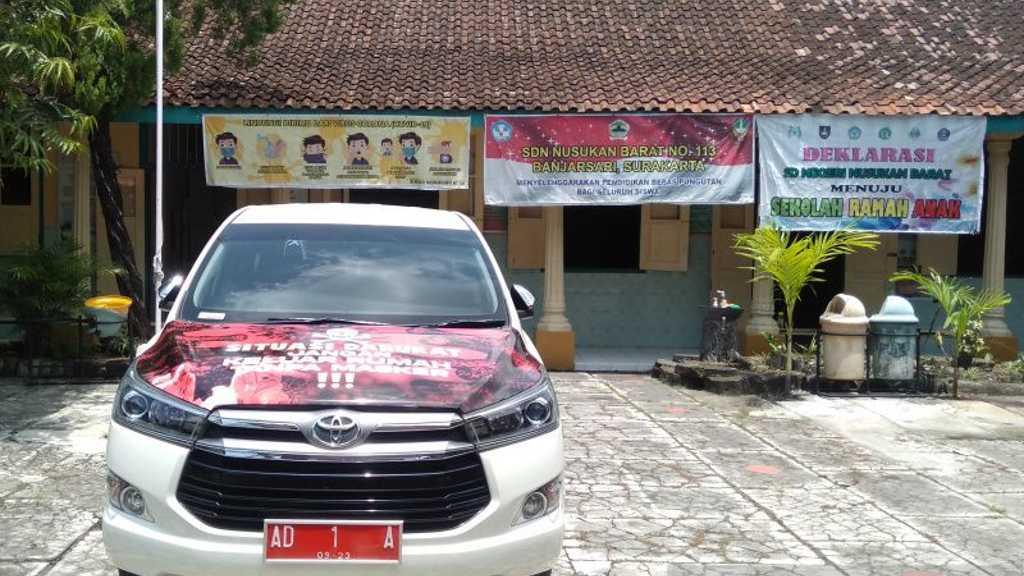 Gibran Parkir Mobilnya di SDN 113 Buntut Guru Tak Pakai Masker, Perintahkan Swab dan Hasilnya...