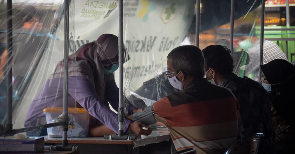 Pemkot Medan Dorong Warga Daftar BPJS Kesehatan untuk Vaksin Booster