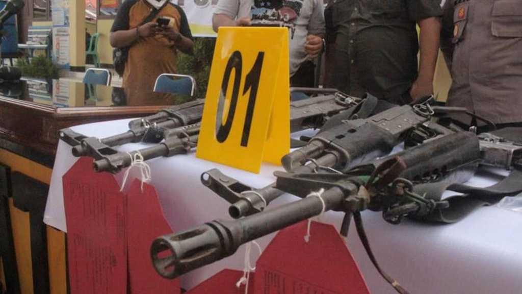 4 DPO Penembakan Pos Polisi Serahkan Diri, Bawa Senjata M16 dan AK-56