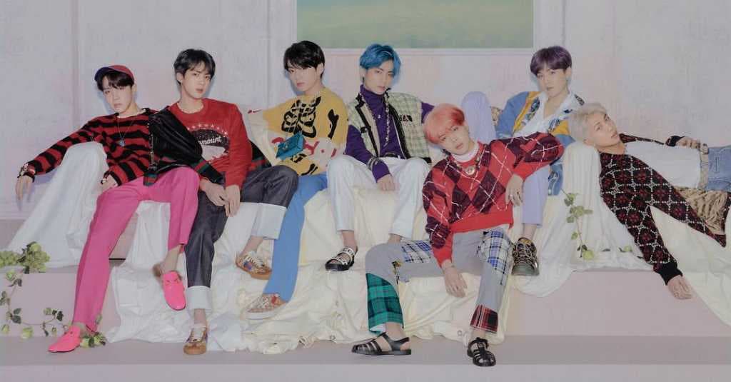 BTS Sukses Gelar Konser Luring Pertama di LA