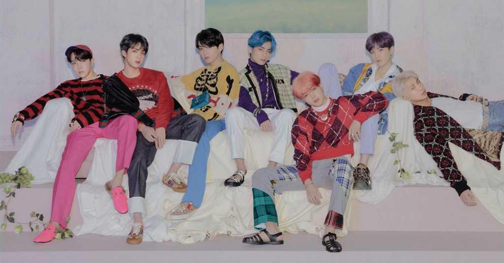 BTS Sukses Gelar Konser Luring Pertama di LA