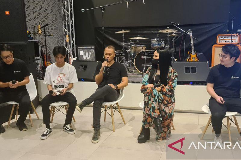 Diva Titi DJ & Andra Ramadhan Rilis Lagu Baru, dari Netizen untuk Netizen