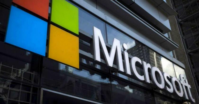 Perusahaan Bill Gates Teken Kontrak Pasok Headset untuk Militer AS