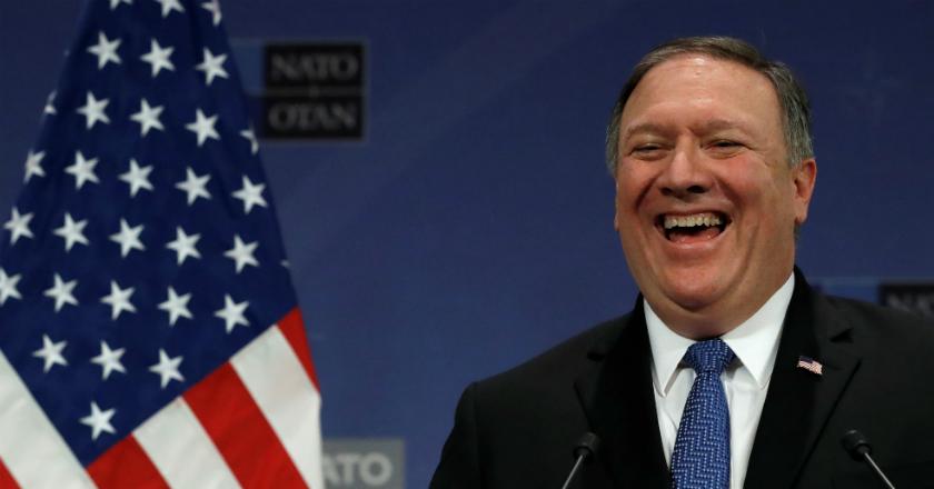 Usai Dilantik Jadi Menlu AS, Mike Pompeo Bakal Terbang ke Arab Saudi