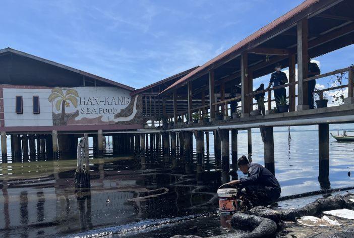 Nelayan di Pantai Kampung Melayu Batam Tak Bisa Melaut gegara Pencemaran Limbah Hitam